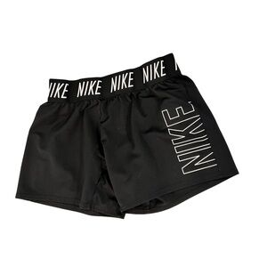 Nike Dri-FIT Sporty Black Performance Shorts Active wear kids sz Large